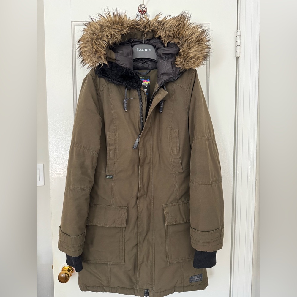 Aritzia parka